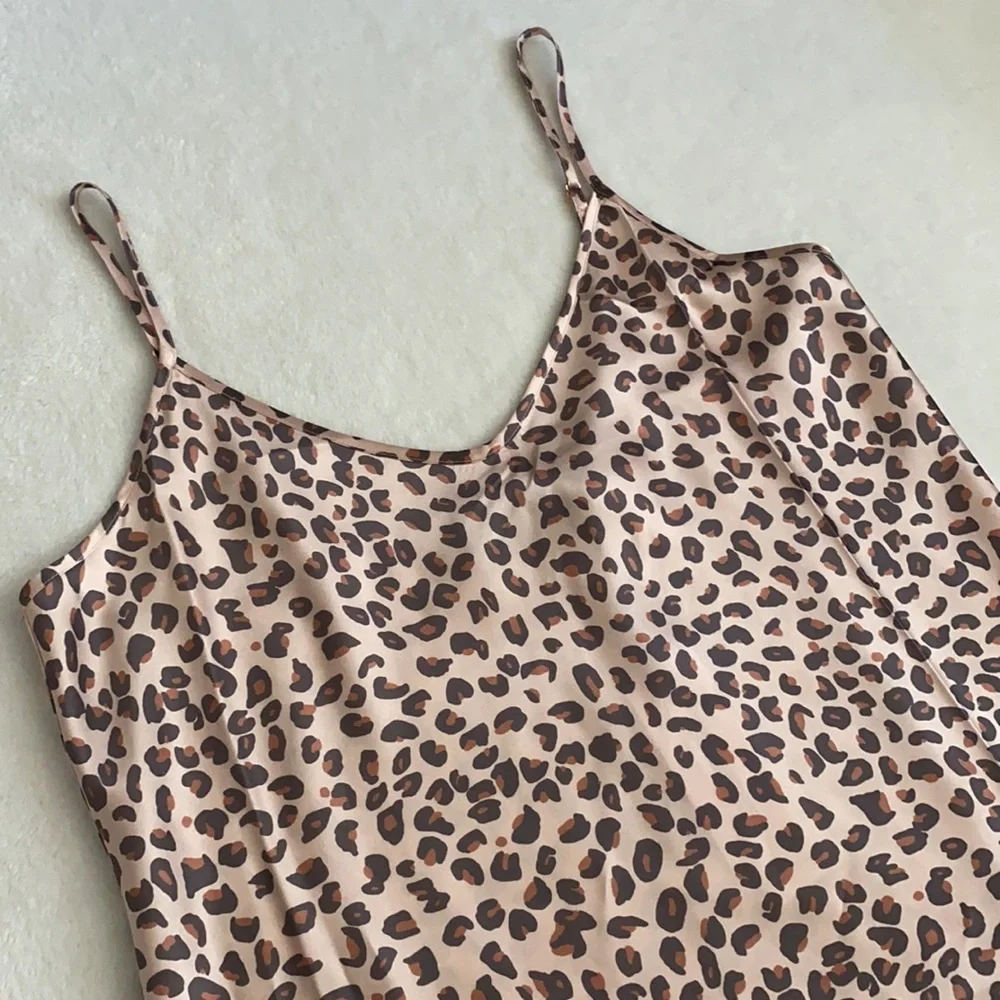 {NWT} UGG RTW | Theda Silk Slip Dress 90s Leopard Blush Animal Print (M 8-10) - Picture 6 of 15